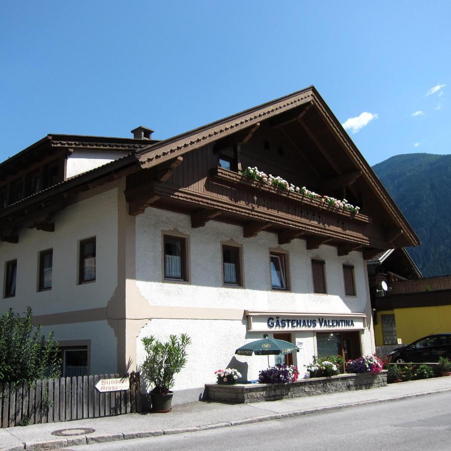 Hotel Gästehaus Valentina Mayrhofen Exterior foto